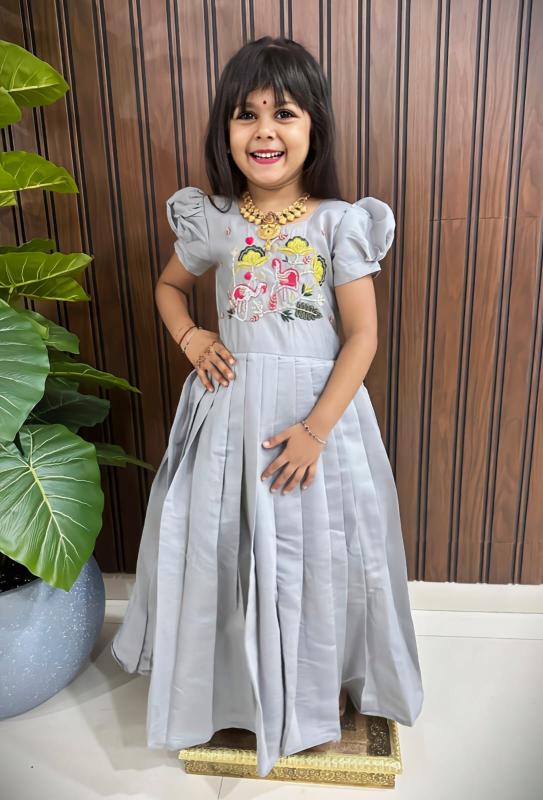 kids gown cotton silk Children wear manufacturers in Surat